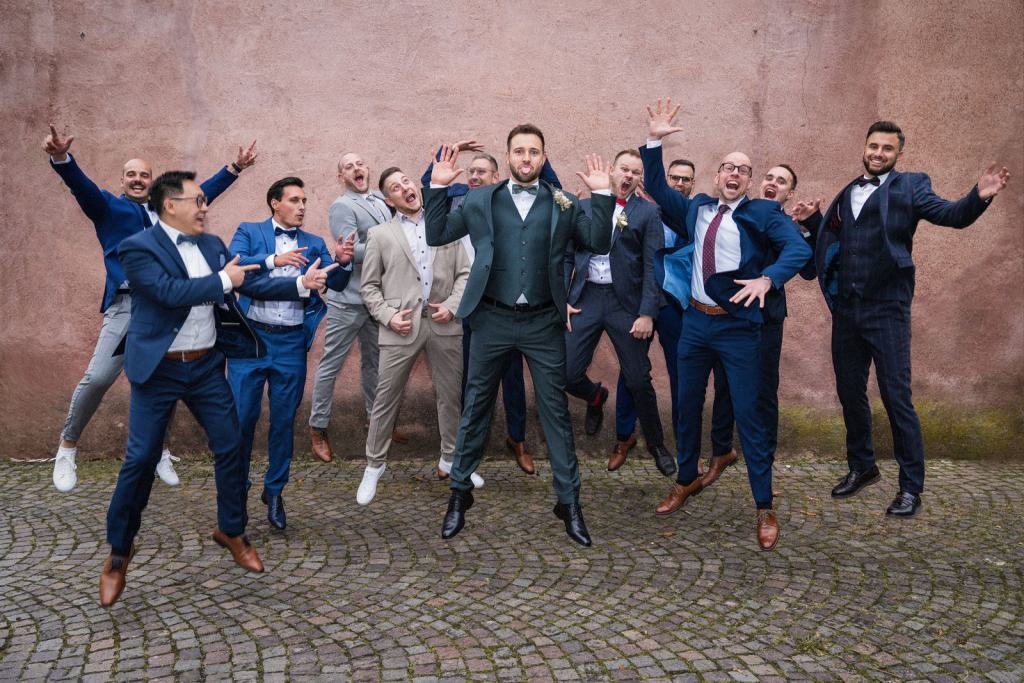 brautsprung-bei-Hochzeit