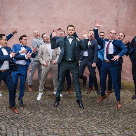 brautsprung-bei-Hochzeit